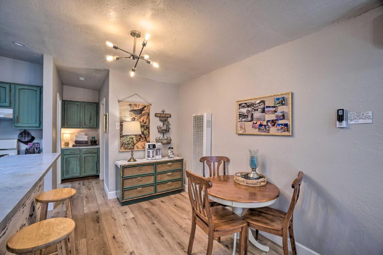 Central Williams Studio With Fireplace On Route 66! Apartment Exterior foto
