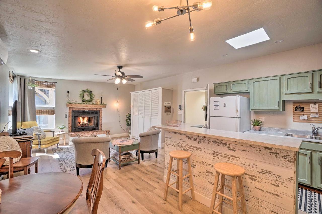Central Williams Studio With Fireplace On Route 66! Apartment Exterior foto