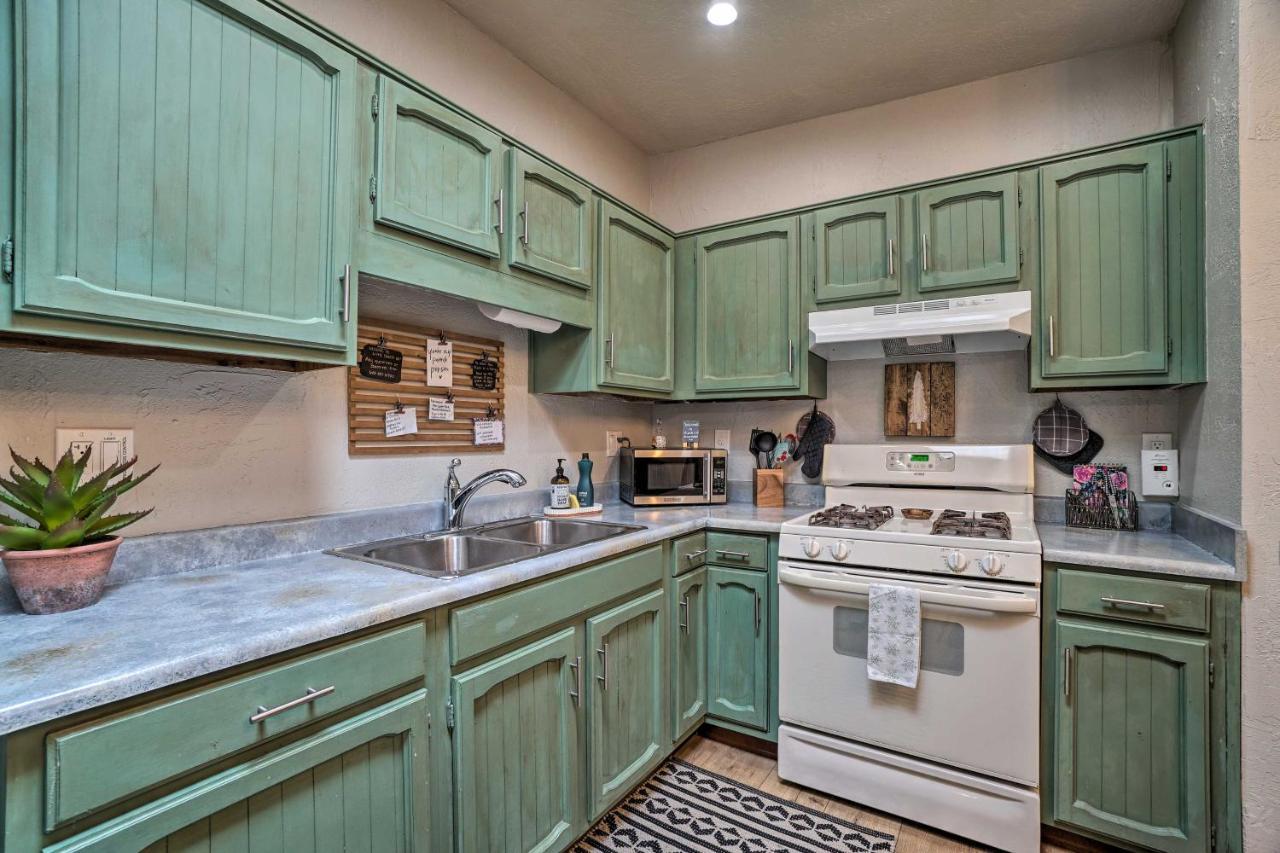 Central Williams Studio With Fireplace On Route 66! Apartment Exterior foto